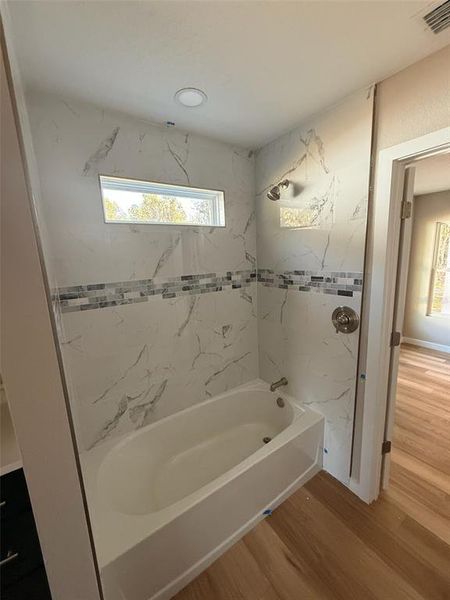 Furnished interior view inside a new home in , Palatka (Image 5).