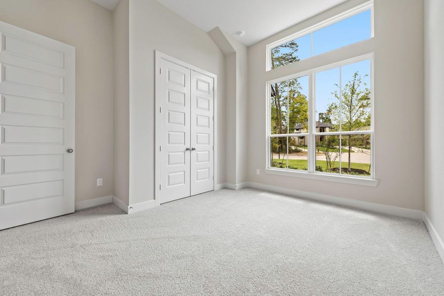 Spacious, unfurnished interior of a new home in The Woodlands Hills, Willis (Image 13).
