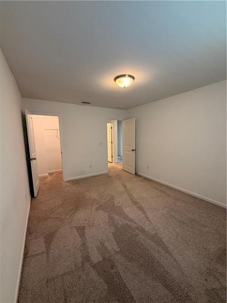 Spacious, unfurnished interior of a new home in Creekside, Dawsonville (Image 53).