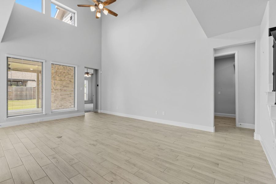 Spacious, unfurnished interior of a new home in Cane Island 50', Katy (Image 35). Spacious, unfurnished interior of a new home in Cane Island 50', Katy (Image 35).