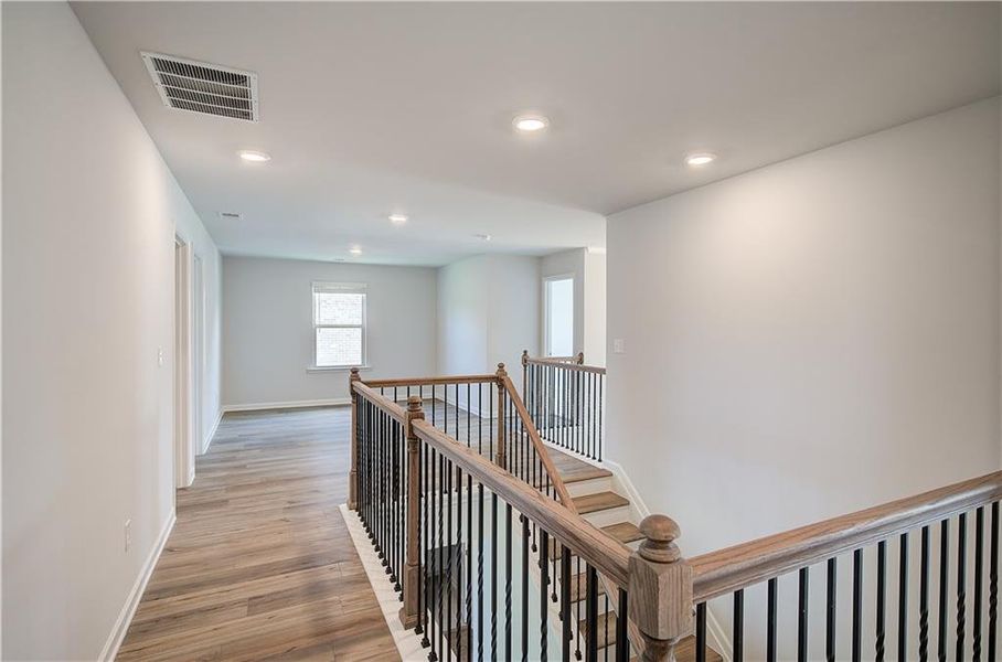 Spacious, unfurnished interior of a new home in Adagio, Dacula (Image 25).
