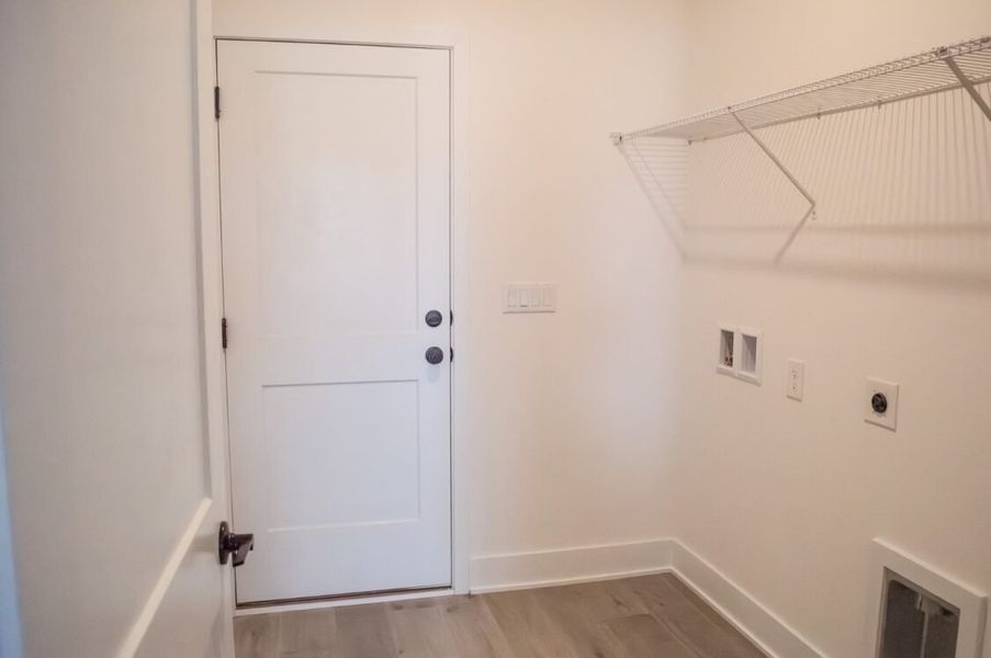 Spacious, unfurnished interior of a new home in Parkland Place, Pace (Image 19).