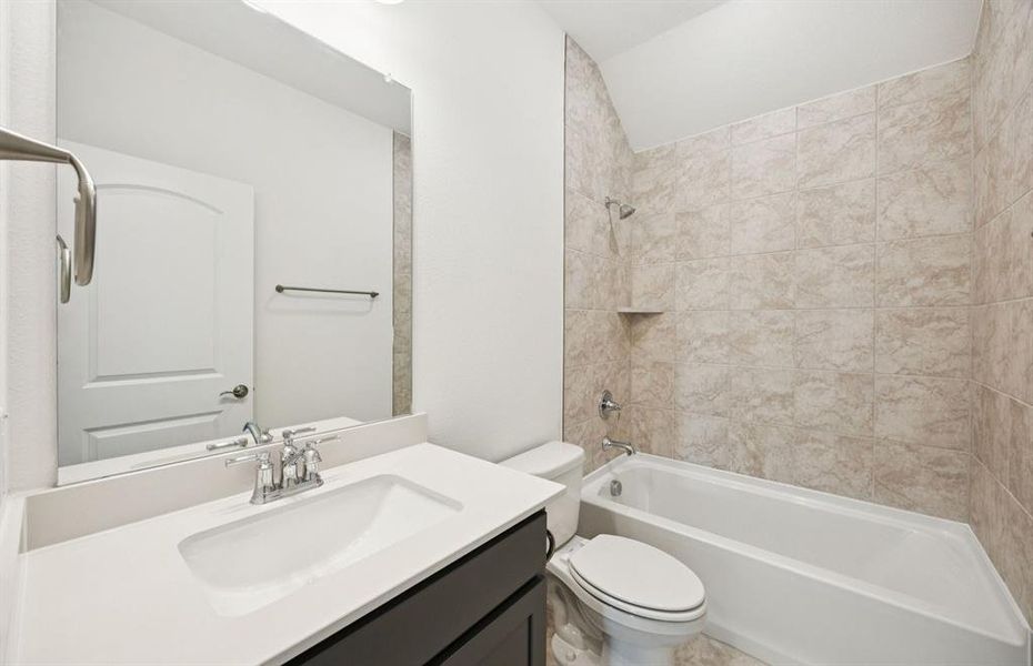 Spacious secondary bathroom