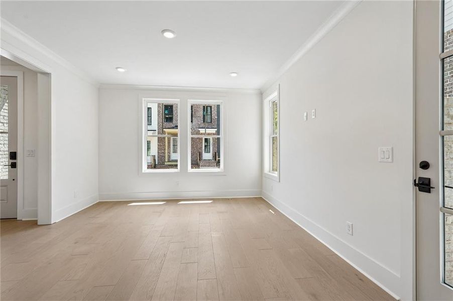 Spacious, unfurnished interior of a new home in Park Walke, Alpharetta (Image 23).