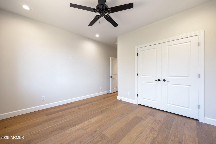 2268RoundaboutCir-HeberOvergaardAZ-29 2268RoundaboutCir-HeberOvergaardAZ-29