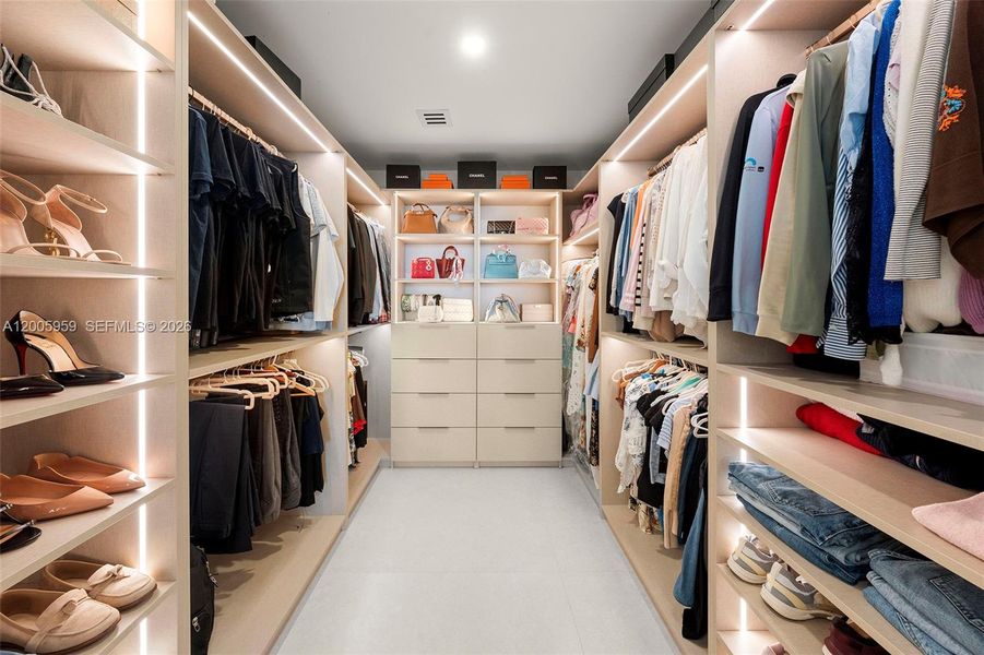 Furnished interior view inside a new home in , Miami (Image 7).