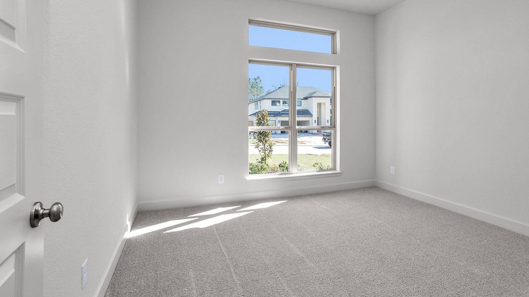 Spacious, unfurnished interior of a new home in Two Step Farm, Montgomery (Image 18).