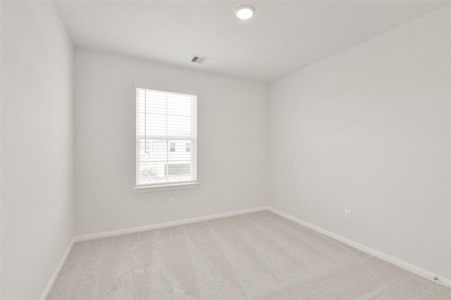 Spacious, unfurnished interior of a new home in Lakes at Black Oak, Magnolia (Image 33).