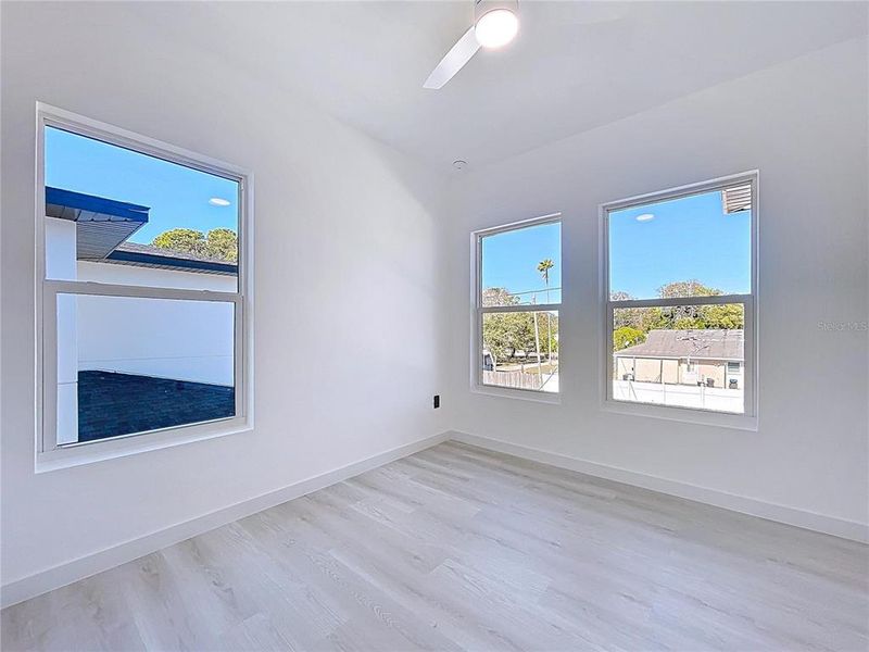 Spacious, unfurnished interior of a new home in , St. Petersburg (Image 68).