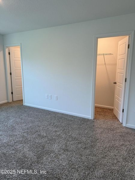 Spacious, unfurnished interior of a new home in Trout River, Jacksonville (Image 24).