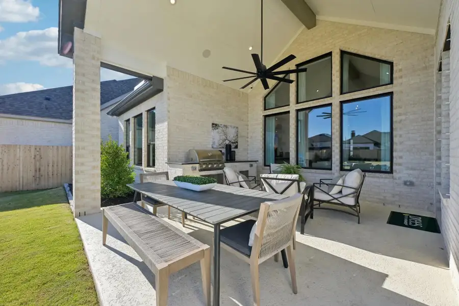 Elliot Outdoor Living Area