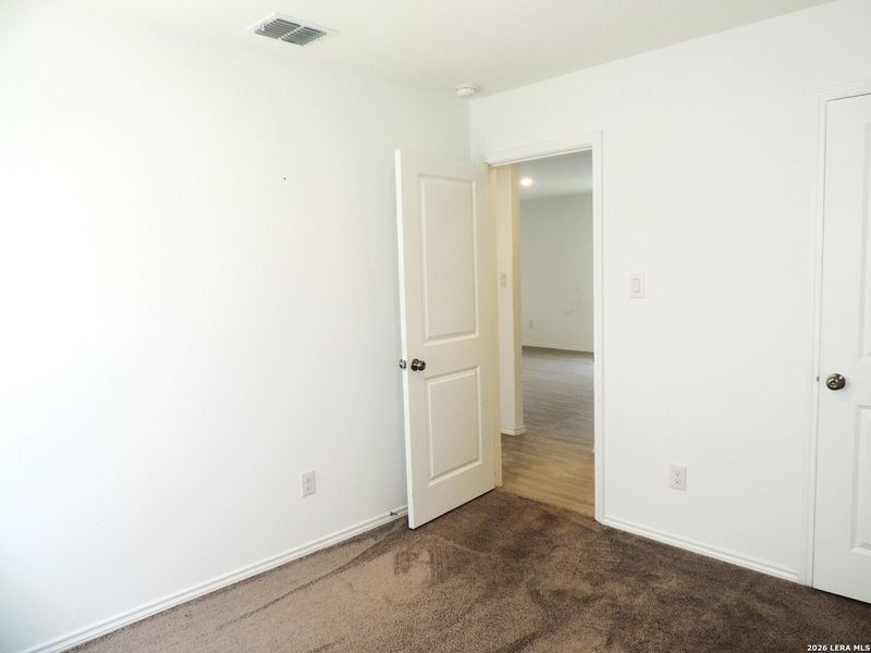 Spacious, unfurnished interior of a new home in Willow View, Converse (Image 16).
