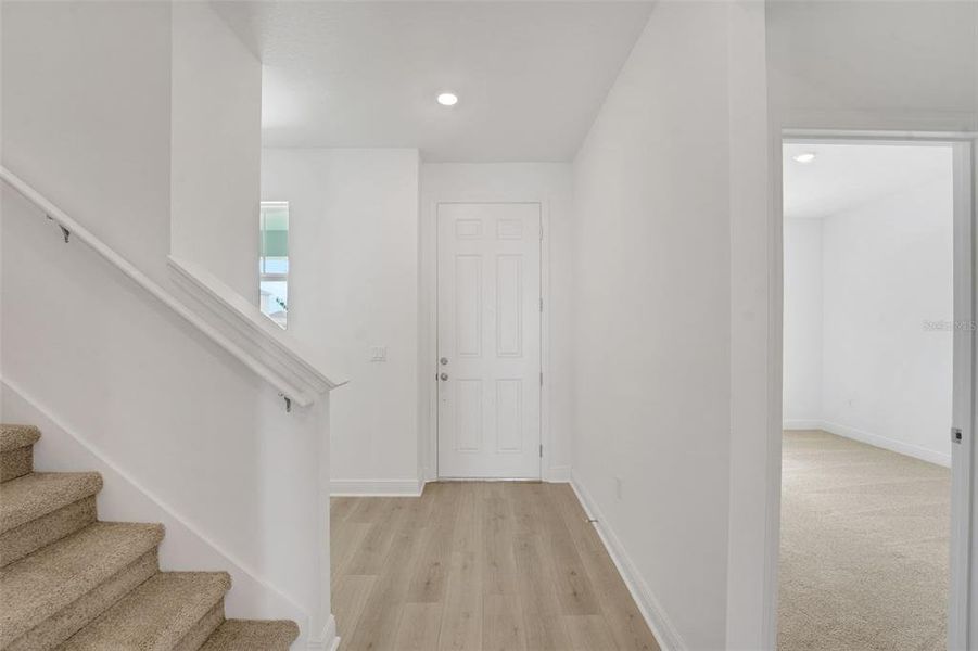Spacious, unfurnished interior of a new home in Crossroads at Kelly Park, Apopka (Image 35).