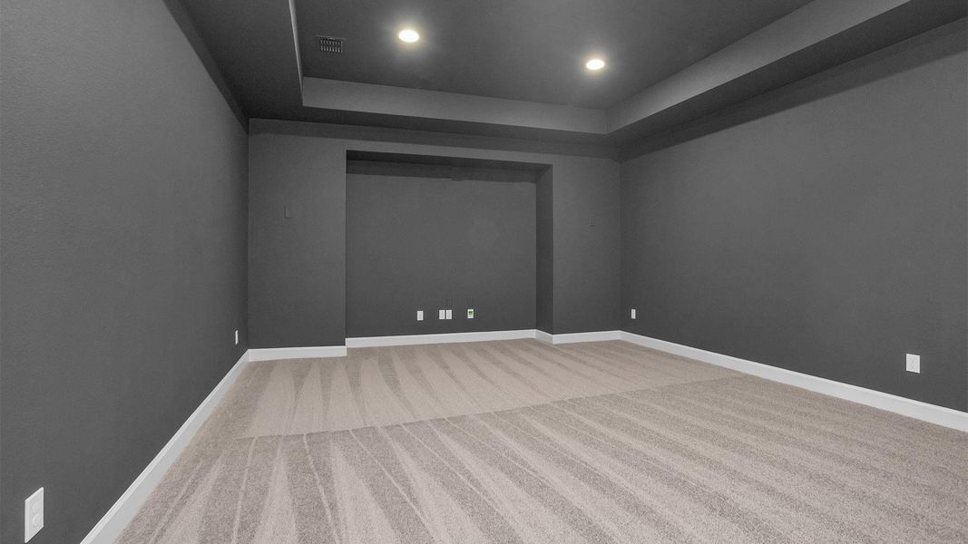 Spacious, unfurnished interior of a new home in Fulshear Lakes 80', Fulshear (Image 16).