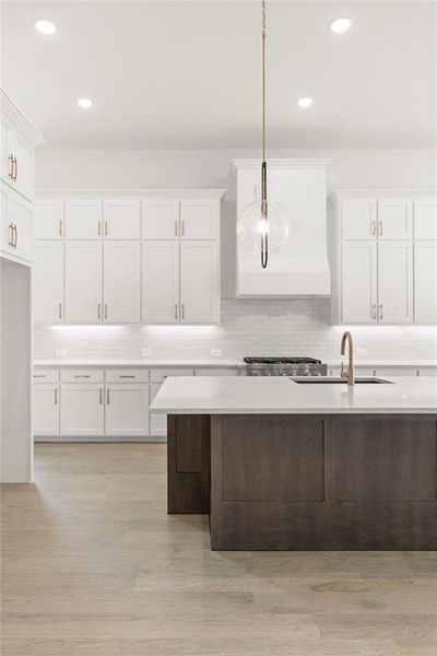 24. 4770 Zelder - Kitchen (3)