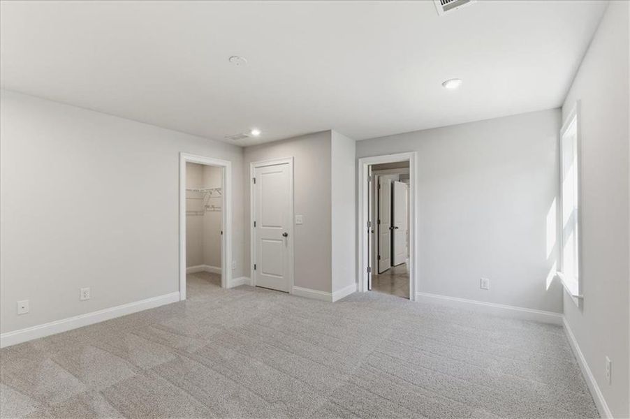 Spacious, unfurnished interior of a new home in Ford Landing, Acworth (Image 54).