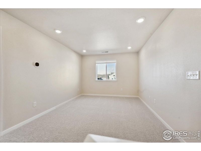 Spacious, unfurnished interior of a new home in Timnath Lakes, Timnath (Image 20).