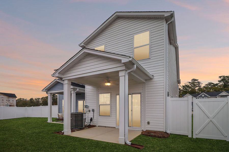 Exterior details and patio area of a home in Walkers Trail, Lexington (Image 18).