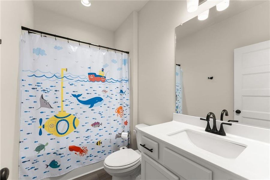 Furnished interior view inside a new home in , Gainesville (Image 37).