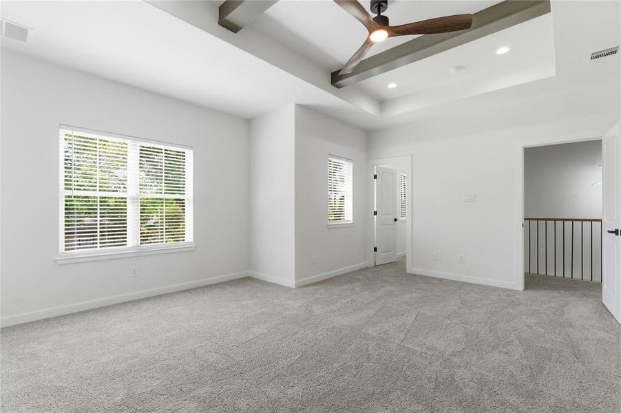 Spacious, unfurnished interior of a new home in , West Tawakoni (Image 29).