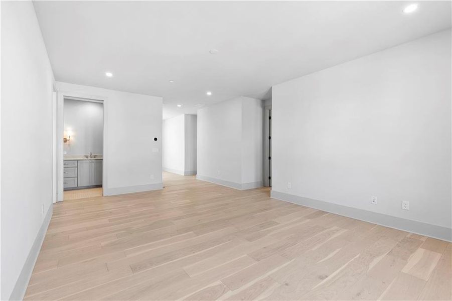 Spacious, unfurnished interior of a new home in , Fayetteville (Image 50).