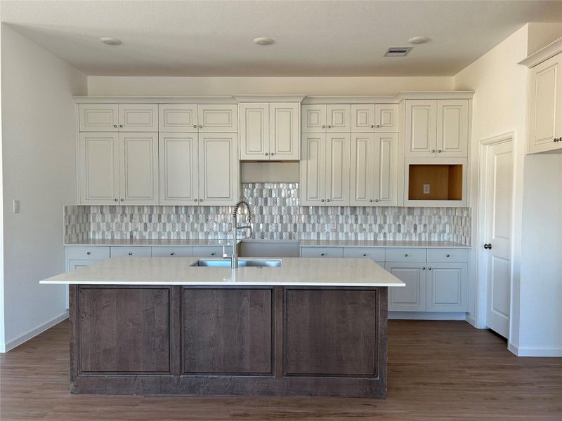 *Representative photos, Not the actual home*