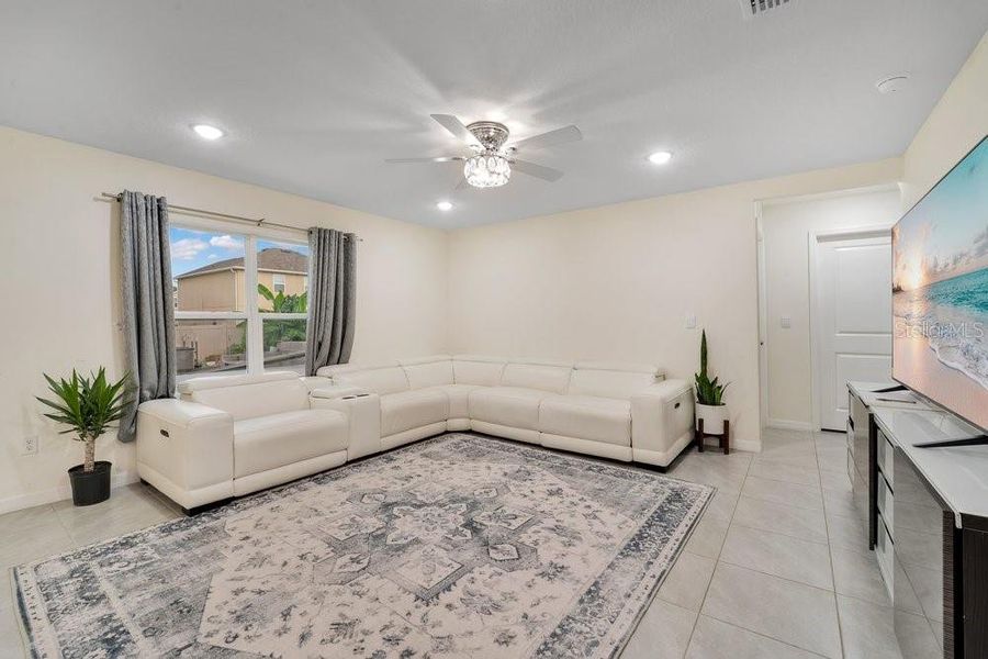Furnished interior view inside a new home in , Zephyrhills (Image 7).