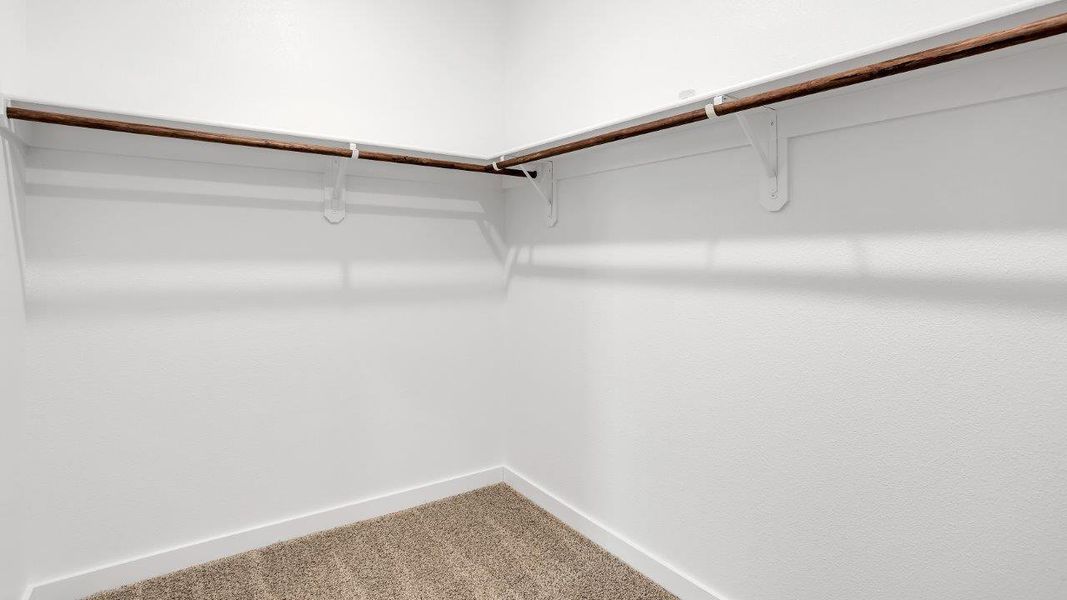 Representative unfurnished interior of a home built from the Ashli by D.R. Horton in Heritage Parks, Abilene (Image 16).