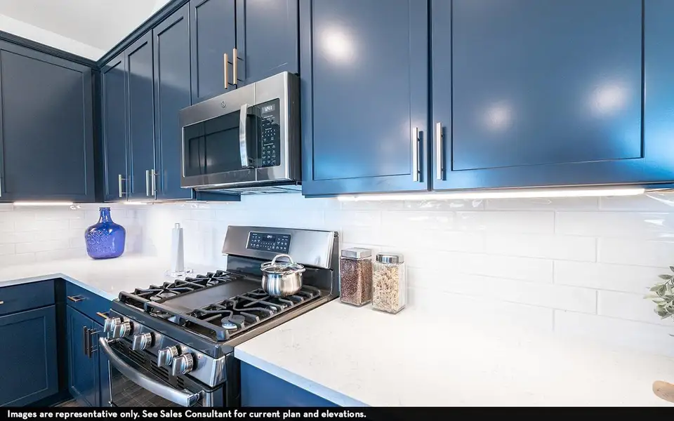 Image 5 of a home in Martha's Vineyard.