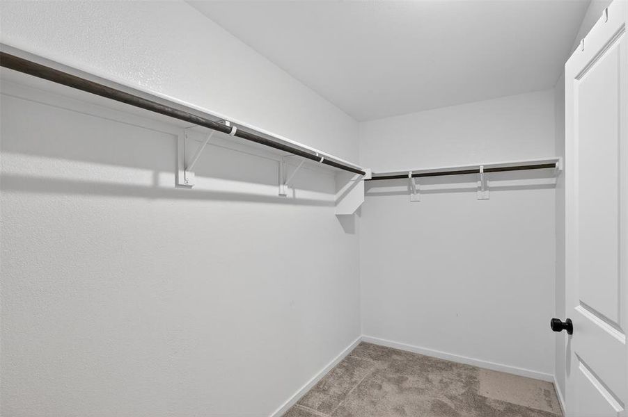 Spacious, unfurnished interior of a new home in Creekview, Pilot Point (Image 26).