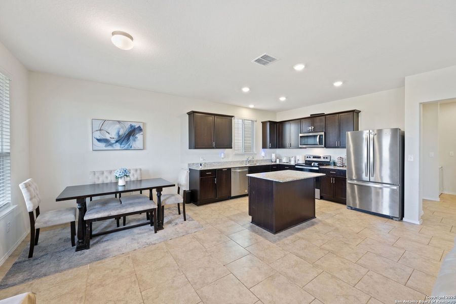 Furnished interior view inside a new home in Cinco Lakes, San Antonio (Image 8). Furnished interior view inside a new home in Cinco Lakes, San Antonio (Image 8).