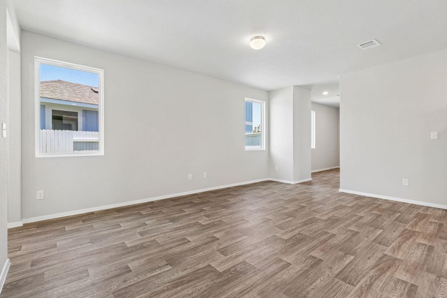 Spacious, unfurnished interior of a new home in Harvest Ridge, Elgin (Image 23). Spacious, unfurnished interior of a new home in Harvest Ridge, Elgin (Image 23).