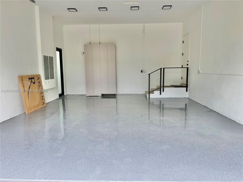 Spacious, unfurnished interior of a new home in , North Miami (Image 37).
