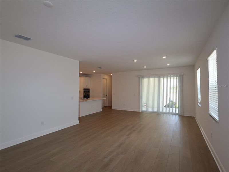 Spacious, unfurnished interior of a new home in SeaFlower, Bradenton (Image 7). Spacious, unfurnished interior of a new home in SeaFlower, Bradenton (Image 7).