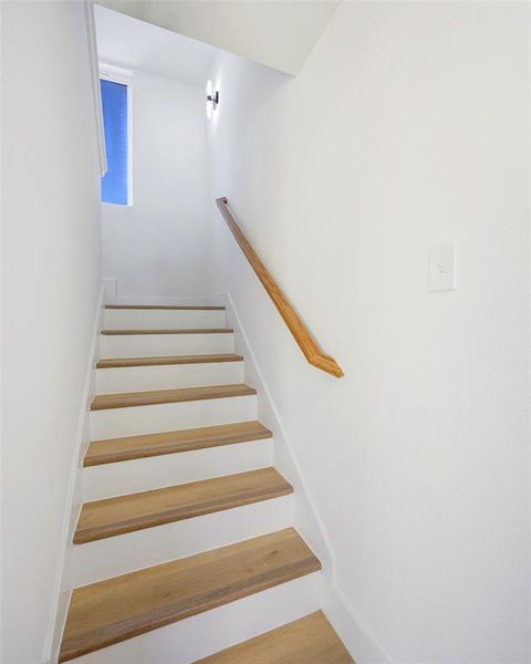 Spacious, unfurnished interior of a new home in , Dallas (Image 16).