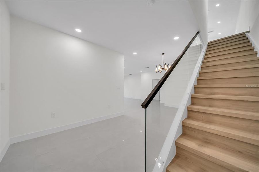 Spacious, unfurnished interior of a new home in , Lehigh Acres (Image 22).