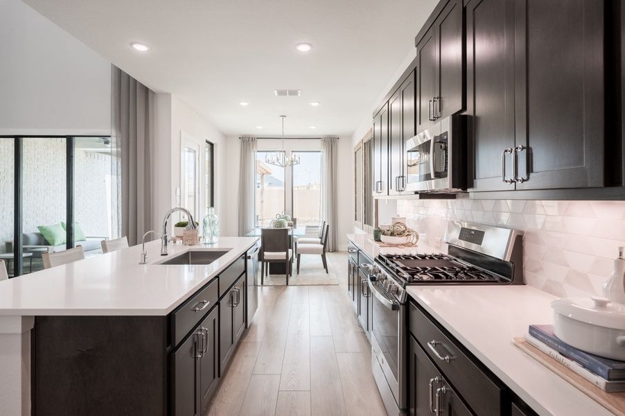 Representative furnished interior of a home built from the Goldeneye by Tri Pointe Homes in Jubilee 50′, Hockley (Image 65).