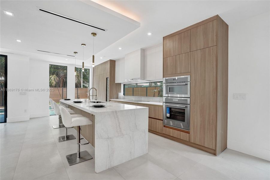 Furnished interior view inside a new home in , Fort Lauderdale (Image 3). Furnished interior view inside a new home in , Fort Lauderdale (Image 3).