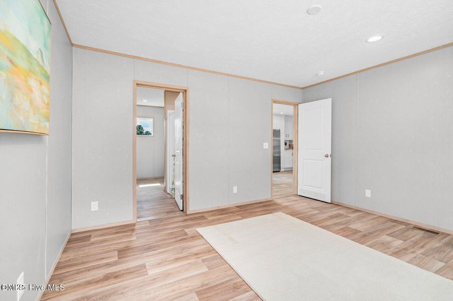 Main bedroom Main bedroom