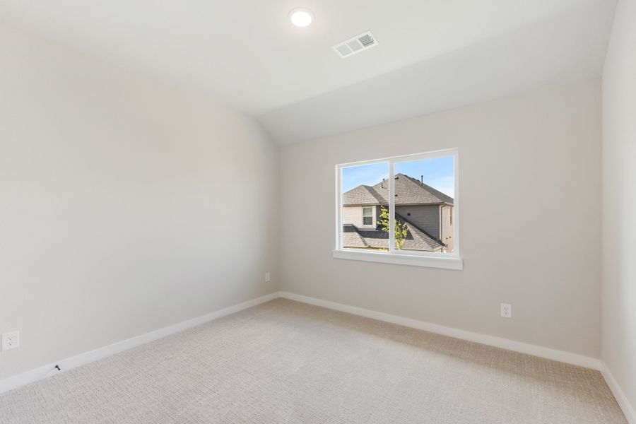 Spacious, unfurnished interior of a new home in Woodbridge Townhomes, Wylie (Image 40).