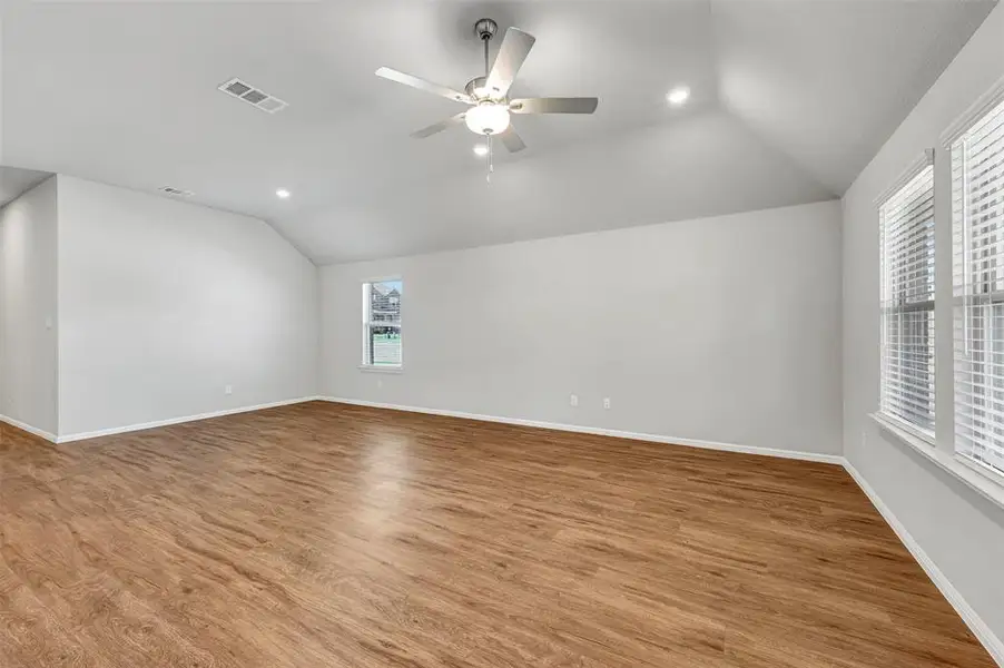 Spacious, unfurnished interior of a new home in Forest Park, Princeton (Image 31). Spacious, unfurnished interior of a new home in Forest Park, Princeton (Image 31).
