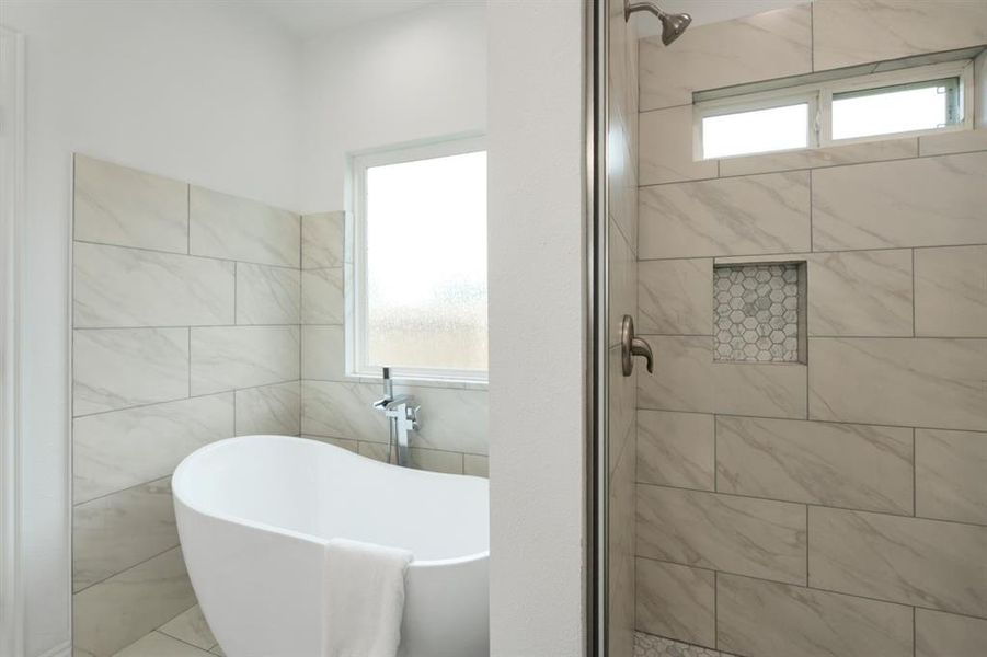 Furnished interior view inside a new home in , Gun Barrel City (Image 16).