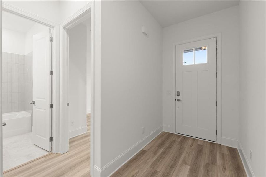 Spacious, unfurnished interior of a new home in , Kennesaw (Image 28).