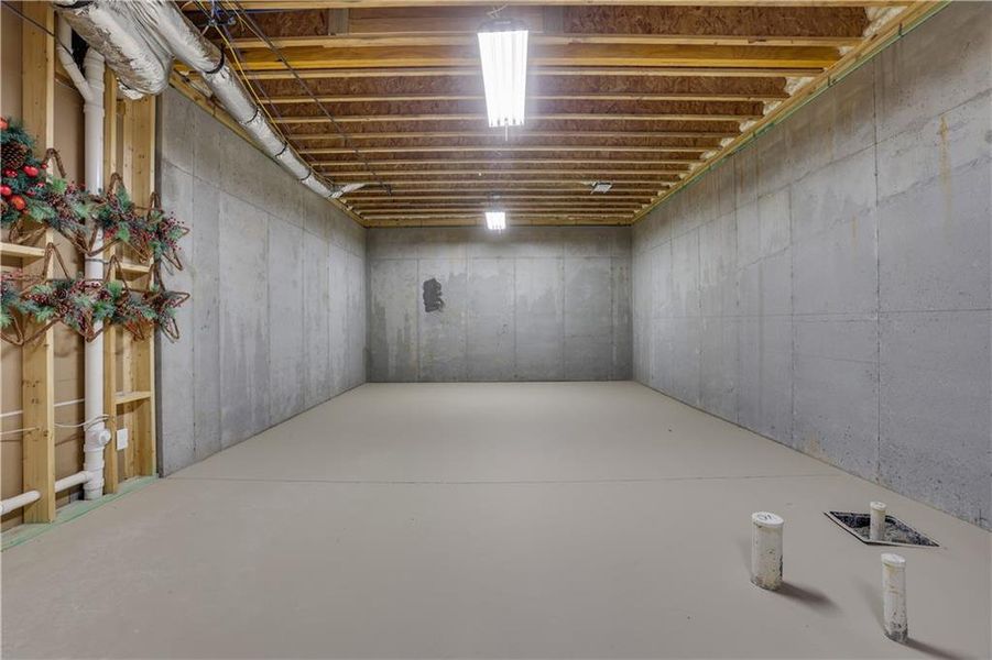 Image 84 of a home in .