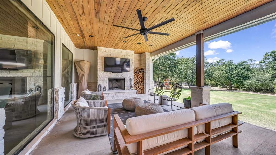 Furnished interior view inside a new home in , Weatherford (Image 21).