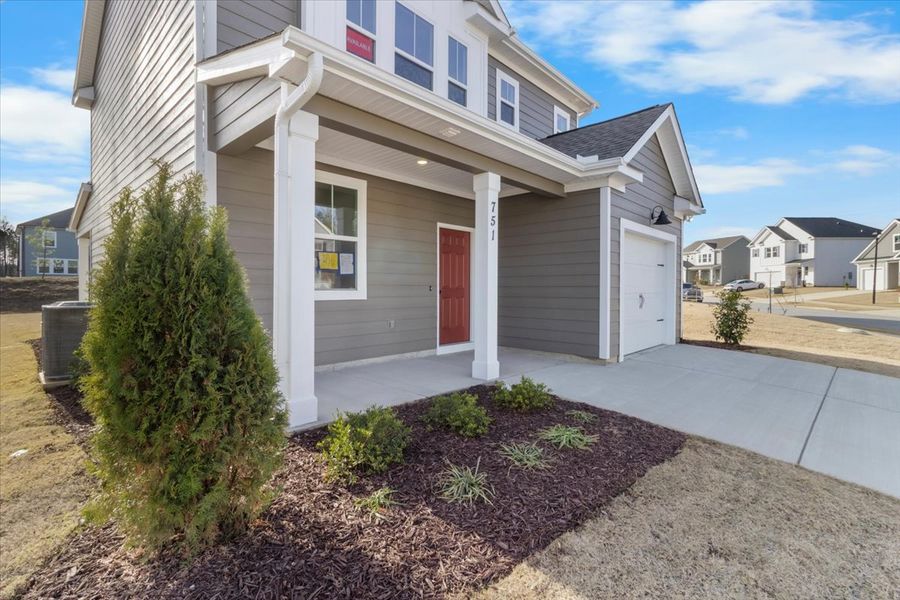 Exterior details and patio area of a home in Tillery Park, Grovetown (Image 3).