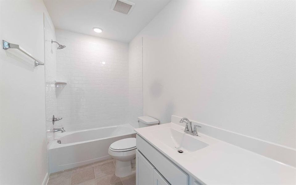 Furnished interior view inside a new home in La Terra, Celina (Image 3).