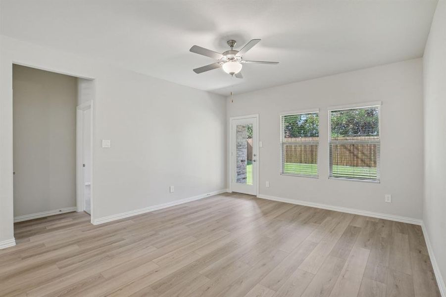 Photo is not of the actual home, but is an inspirational photo of builder’s model home and may depict options, furnishings, and/or decorator features that are not included. Photo is not of the actual home, but is an inspirational photo of builder’s model home and may depict options, furnishings, and/or decorator features that are not included.