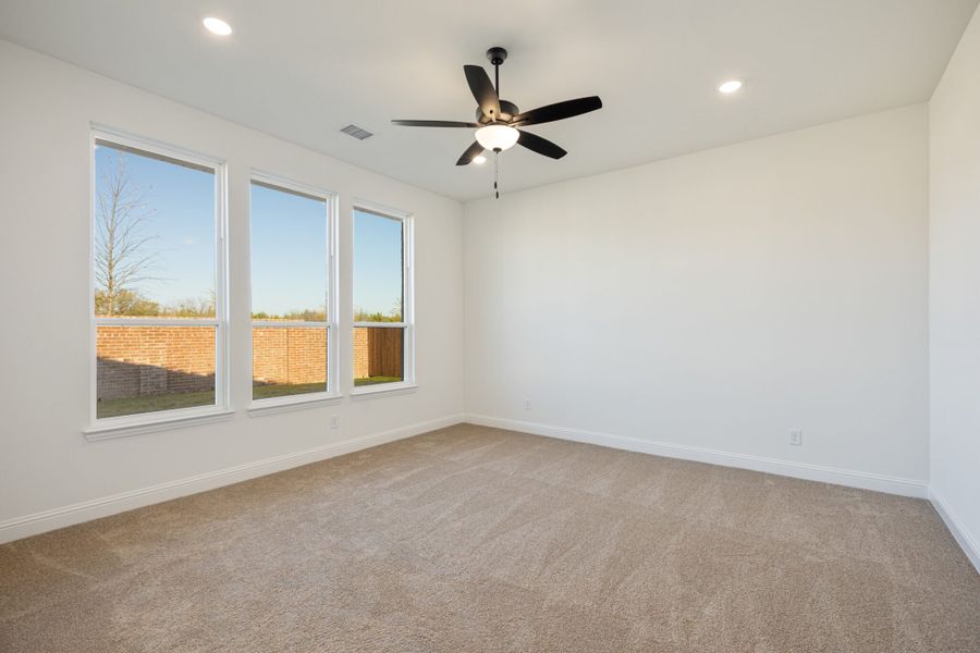 Spacious, unfurnished interior of a new home in Milrany Ranch, Melissa (Image 18).