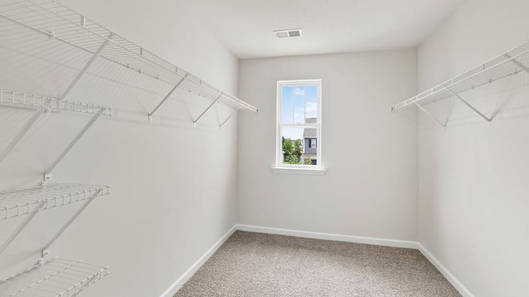 Spacious, unfurnished interior of a new home in Durbin Meadows, Fountain Inn (Image 35).